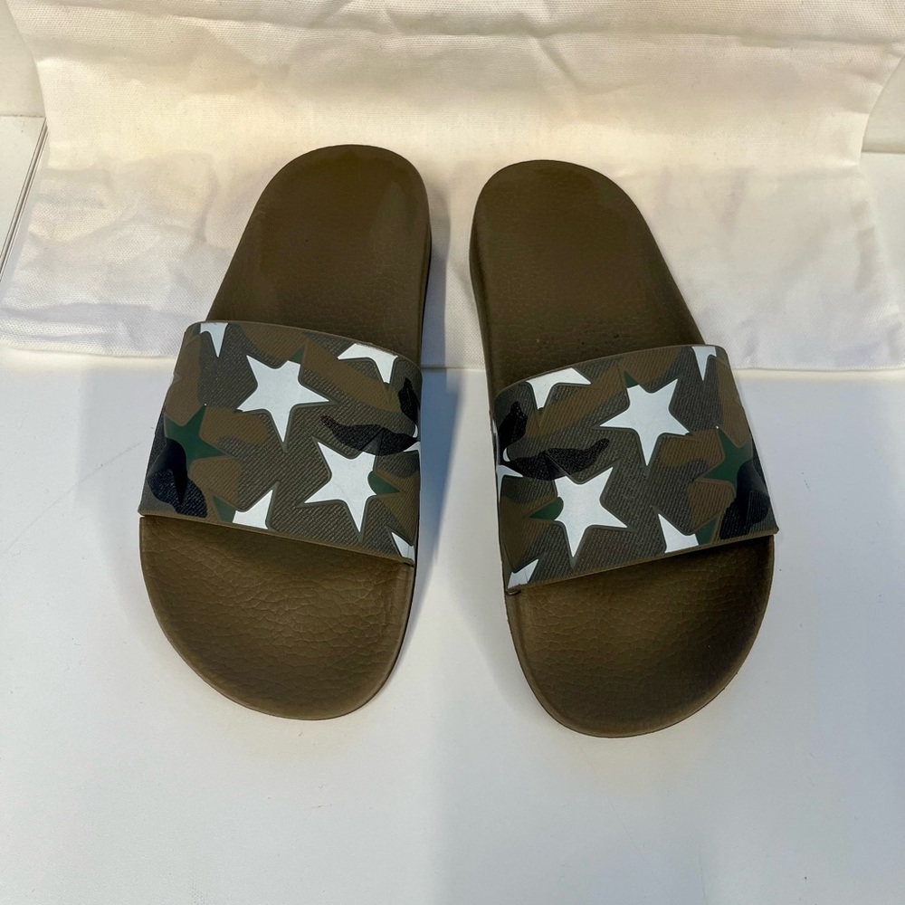 NWT - Valentino Garavani Women Green Camouflage Star Print Slides - Size 39 EU